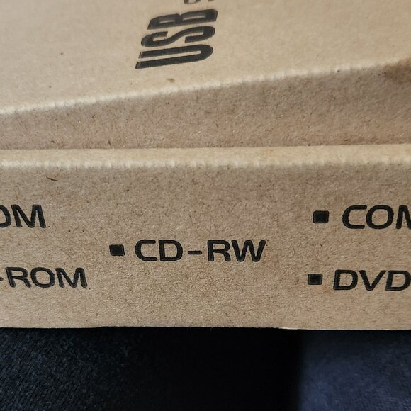 USB Slim Portable Optical Drive - Picture 5 of 5